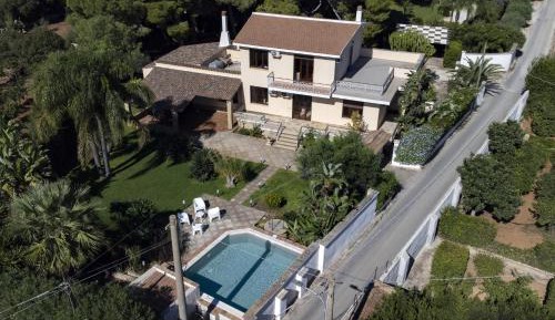 Villa with Sea View