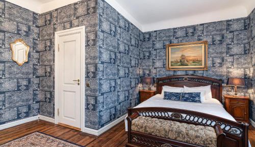 King Room with Spa Bath