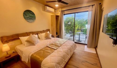 Deluxe Double Room with Balcony