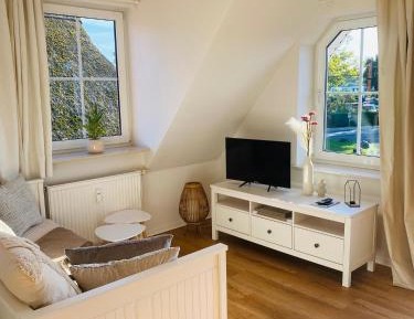 Studio Apartment with One Double Bed