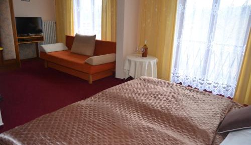 Double Room with two Extra Beds