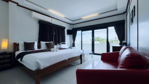 Deluxe Family Room