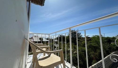 One-Bedroom Apartment with Balcony