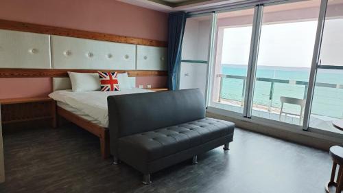 Double Room with Balcony and Sea View