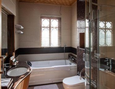 Theme room