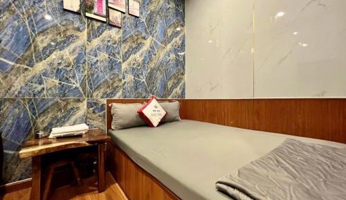 Deluxe Room (2 Adults + 1 Child)