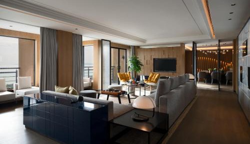 One-Bedroom Vise Presidential Suite with Oceanfront