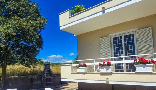 One-Bedroom Apartment with Garden View