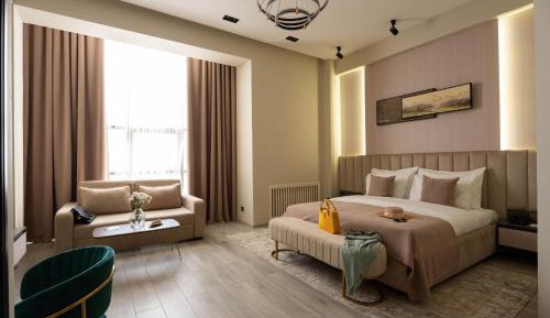 Superior King Room