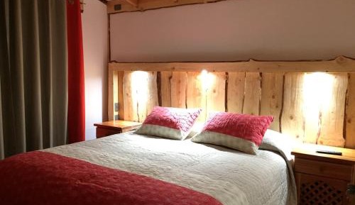 Cottage with Garden View