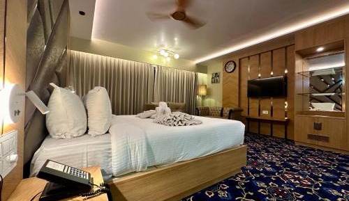 Queen Room