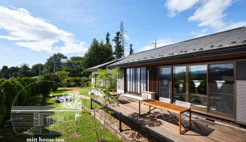 Villa with Garden View