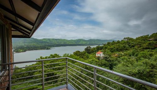 Studio with Lake View