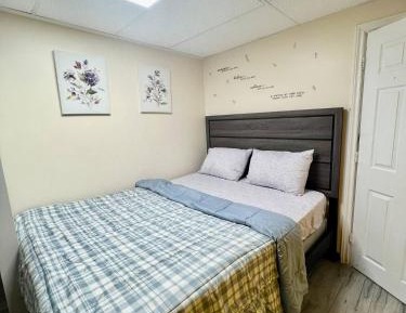 Queen Room with Shared Bathroom
