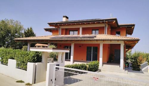 One-Bedroom House