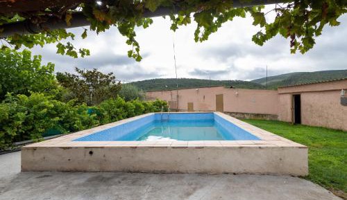 Villa with Garden View