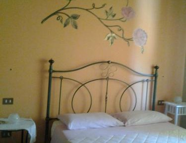 Two-Bedroom Apartment (4 Adults)