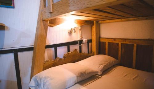 Triple Room with Shared Bathroom