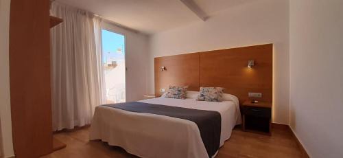 King Room with Balcony