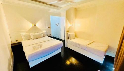 Deluxe Triple Room with Sea View