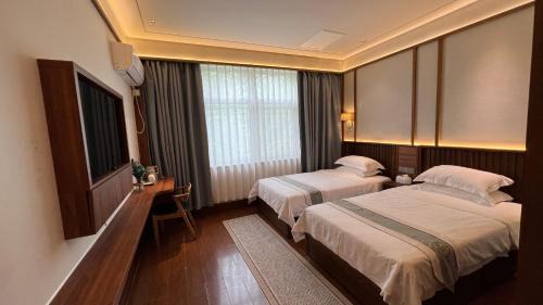 Double or Twin Room with Bathroom