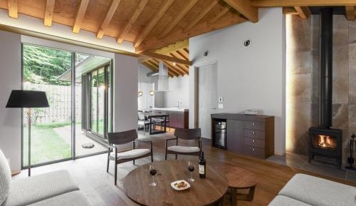 FOREST private hot spring Suite room with courtyard [Ibuki]