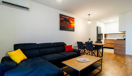 One-Bedroom Apartment with Balcony