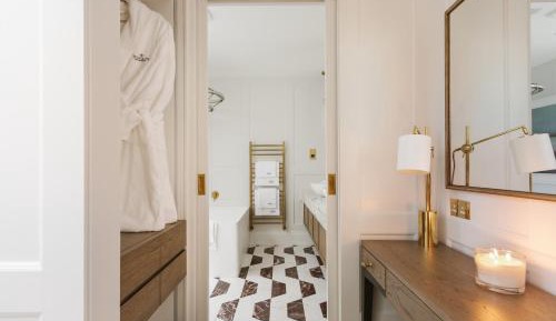 The Terrace Suite