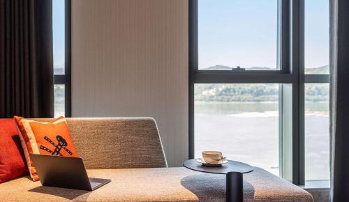 Executive King Room with River View