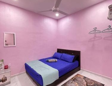 Three-Bedroom Townhouse