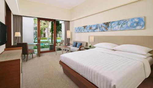 Deluxe Terrace Room with Two Double Beds and Pool View