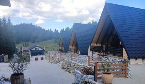 Three-Bedroom Holiday Home 