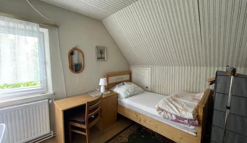 Small Single Room