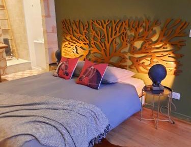Deluxe Double Room with Shower