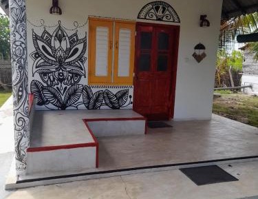Bungalow with Garden View