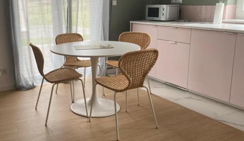 One-Bedroom Deluxe Apartment