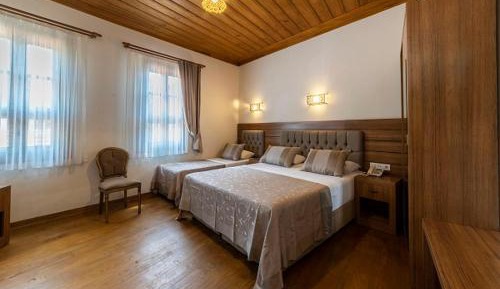 Basic Triple Room