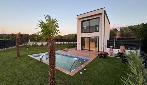 Two-Bedroom Villa