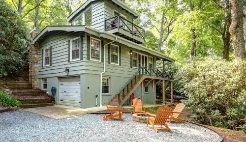 Four-Bedroom Holiday Home