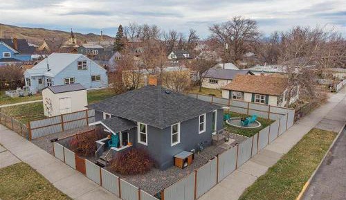 Two-Bedroom Holiday Home