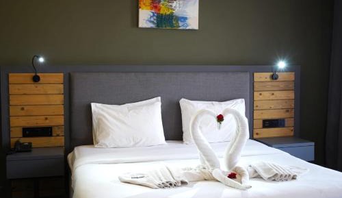 Standard King Room
