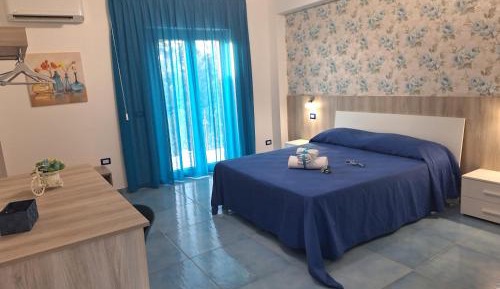 Queen Room with Sea View