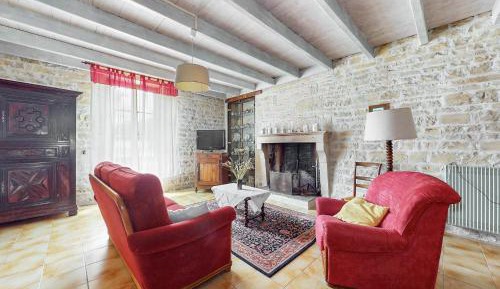 Three-Bedroom Holiday Home 