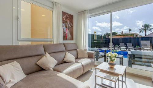 Three-Bedroom Holiday Home 