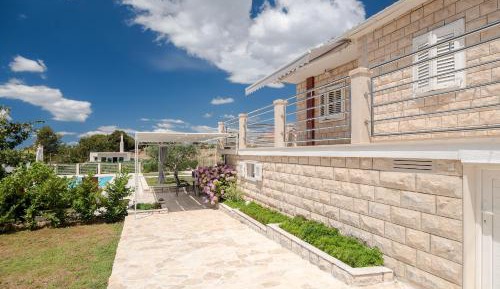Standard Villa