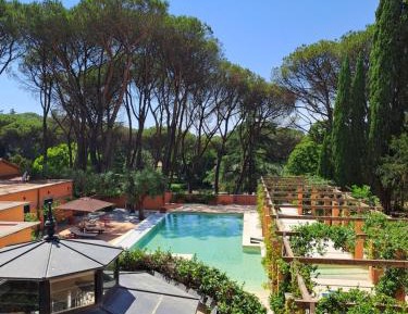 Deluxe Double or Twin Room with Pool View