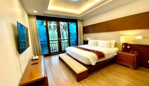 Deluxe King Room
