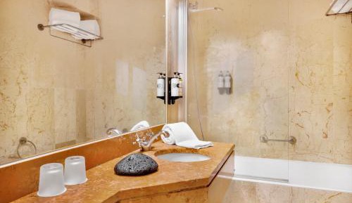 Classic Double or Twin Room