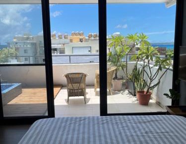 Deluxe Double Room with Side Sea View