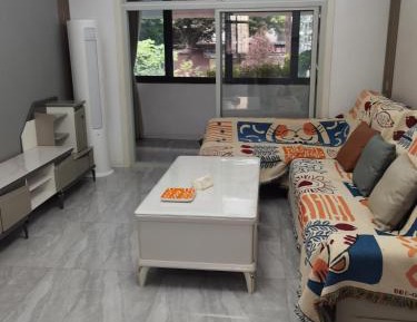 Three-Bedroom Apartment with Balcony
